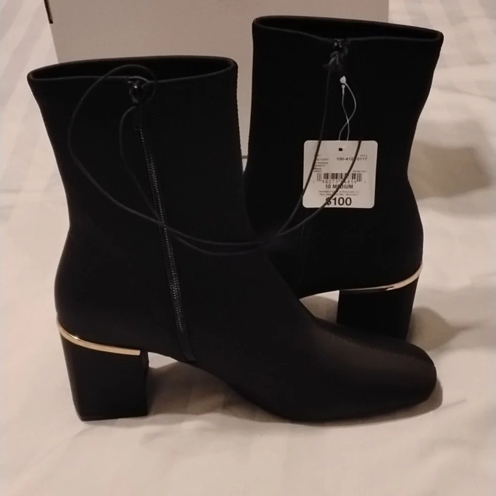 Liz Claiborne Wonderful Black Ankle Boots, Size: 10 M